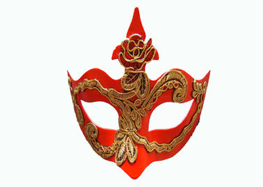 De papierpulp vormde het Masker van Productencarnaval/van het Graduatiemasker Steundiy Ontwerp