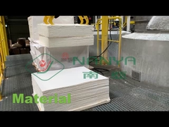 Volautomatische machine voor het maken van servies/ Machine voor het maken van pulpgevormd servies